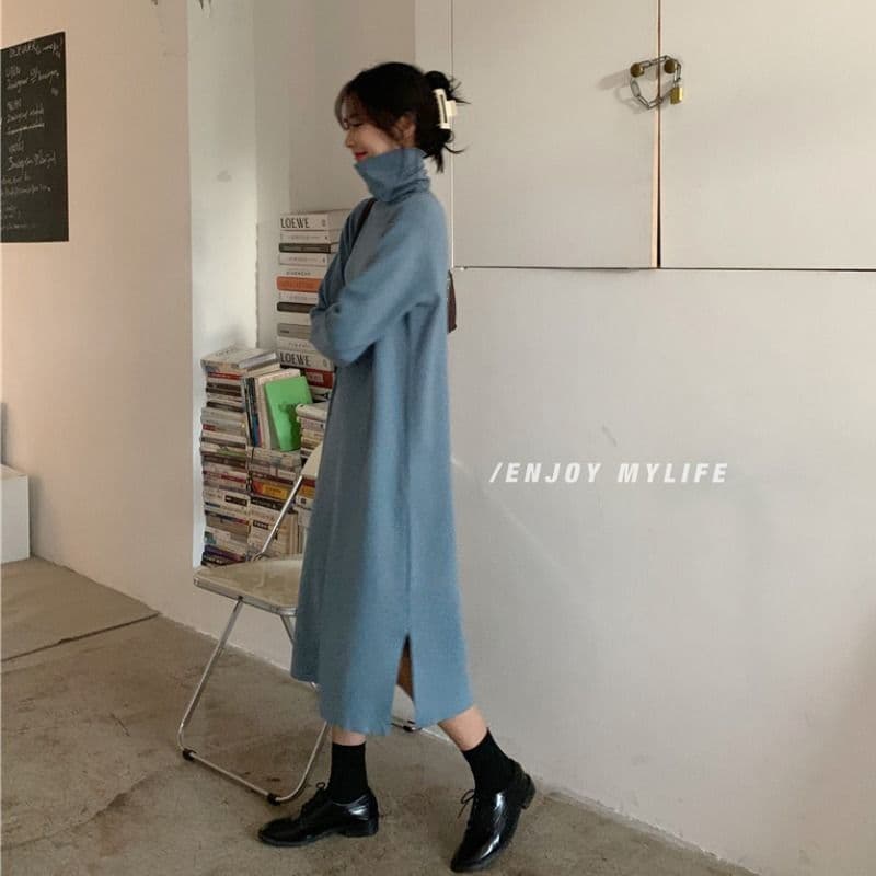 タートルネック　レディース　長袖　 ゆったり薄手 シルエットワンピース S〜2XL
