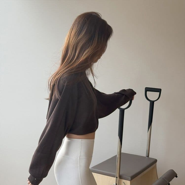 ゆったりシルエット短丈タートルネックトップス レディース