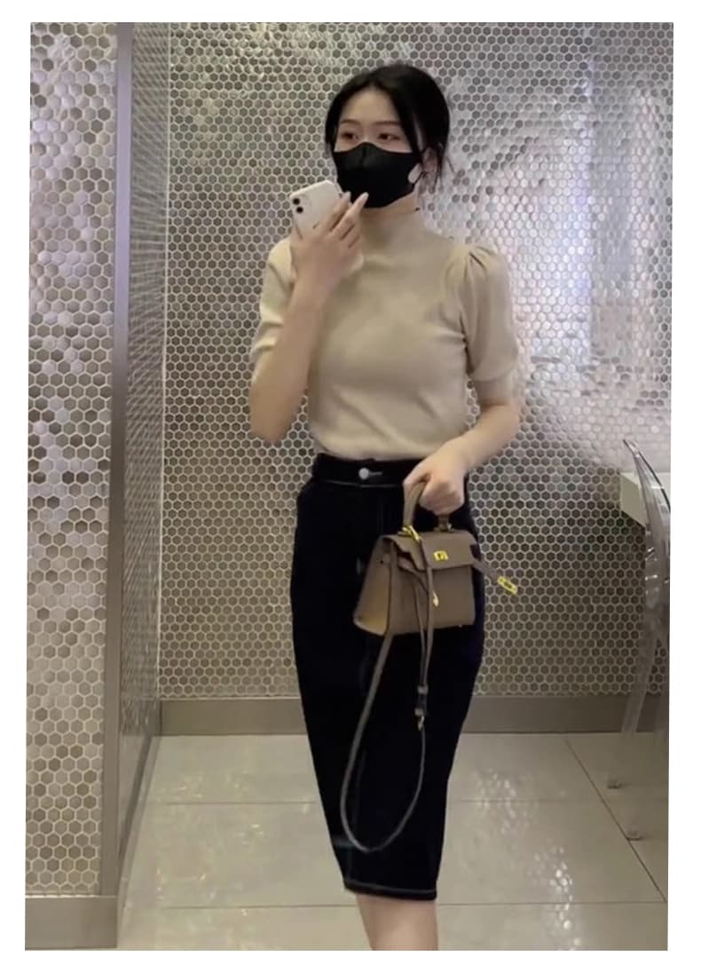 パフスリーブニットタートルネックシャツ　レディース　M〜２XL