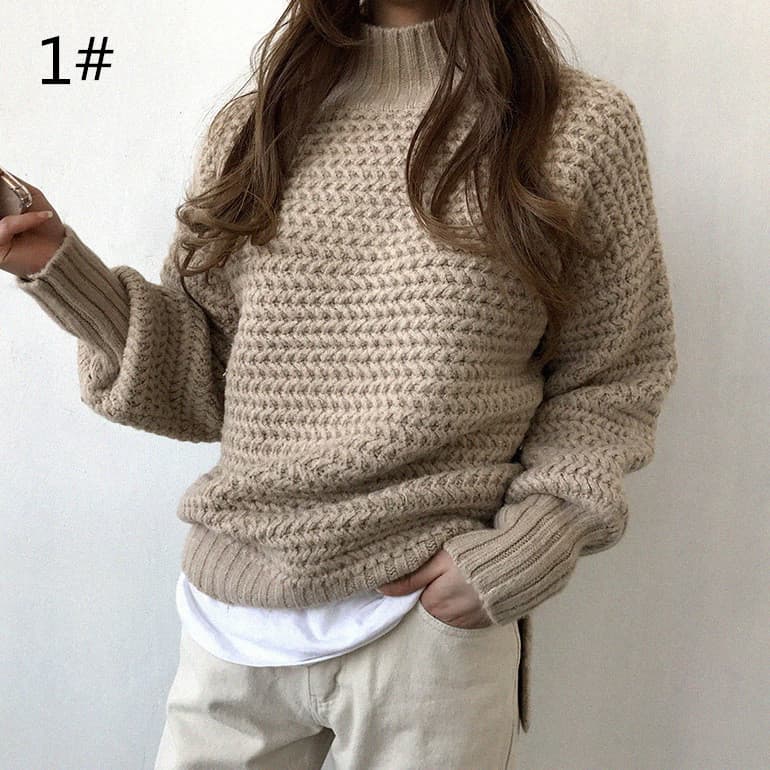 立体編み地が魅力のゆったりタートルネックセーター