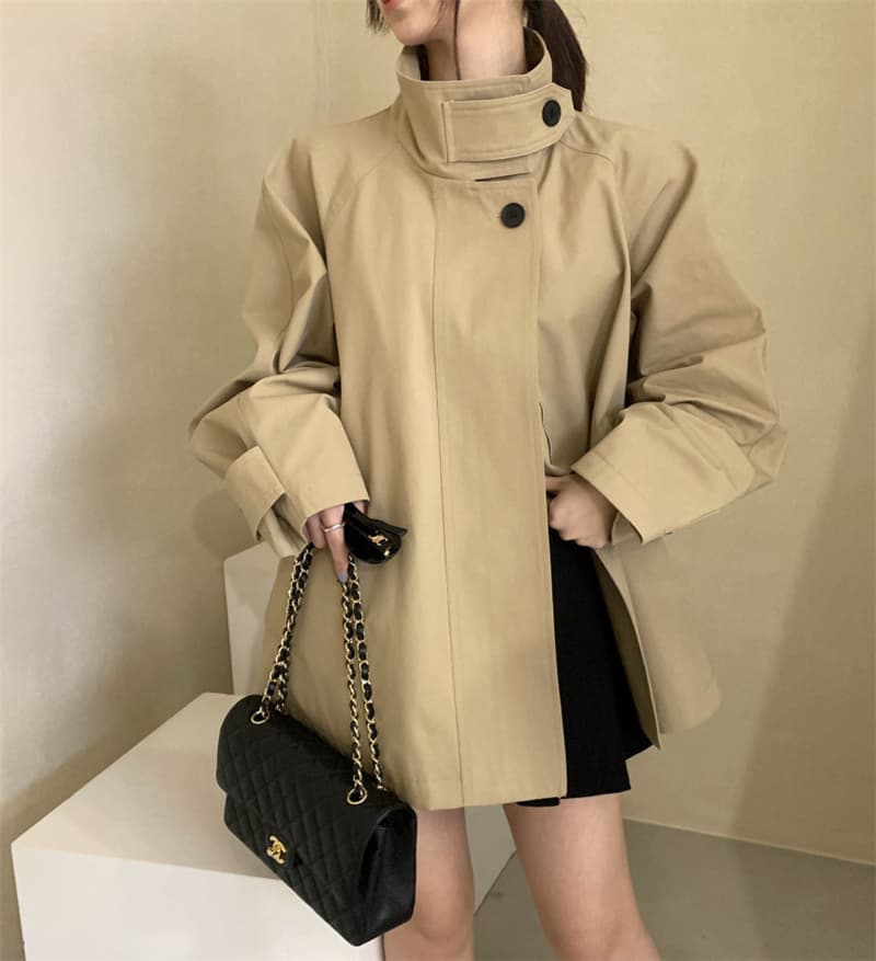 【レディース ジャケット】レトロ風ショートジャケット｜タートルネックと好相性なスタンドネックデザイン neckty＋