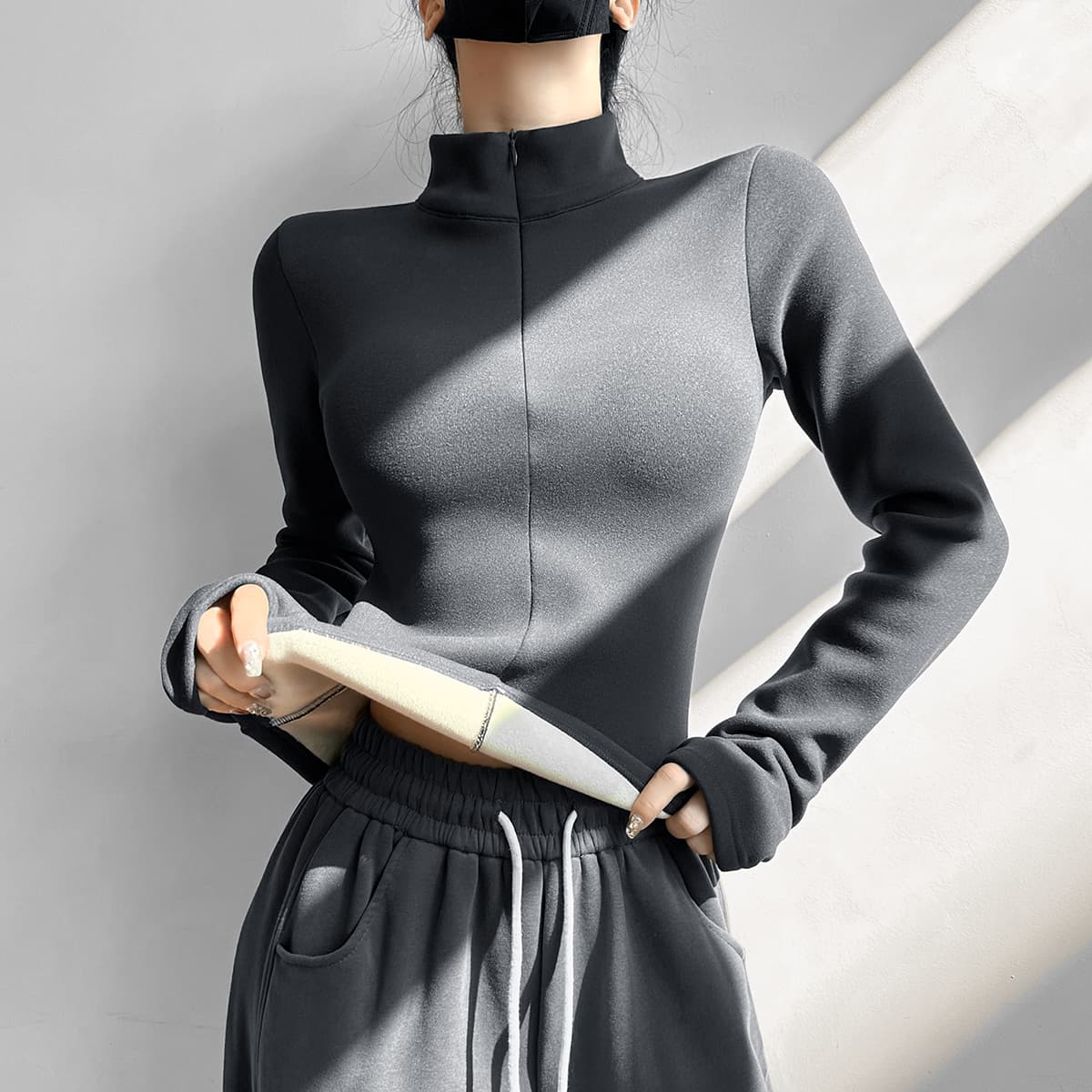 美シルエット長袖タートルネックシャツ　S〜2XL　レディース　ハイネック　長袖