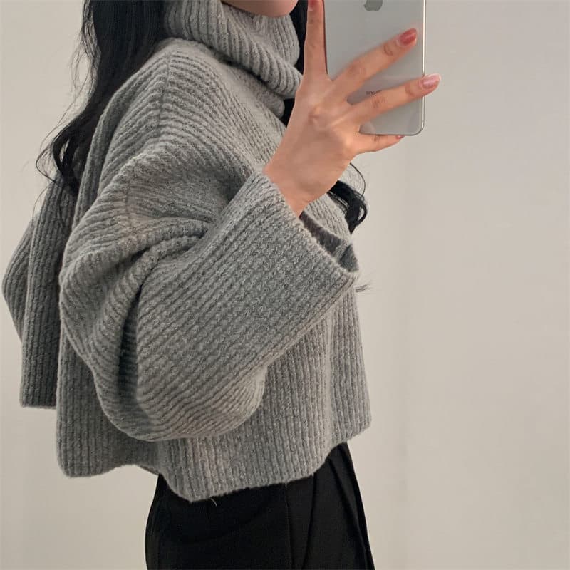 ゆったりシルエット畦編みタートルネックセーター