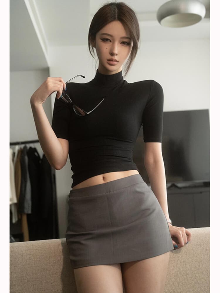 タートルネック　レディース　半袖　 すっきり美シルエット　半袖薄手インナーシャツ