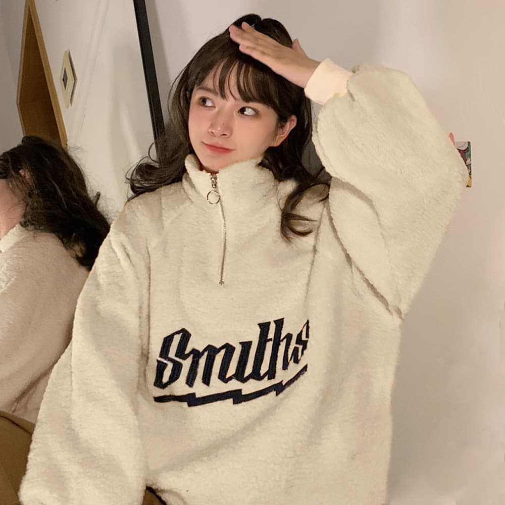 もこもこボアロゴ刺繍ハーフジップジャケット