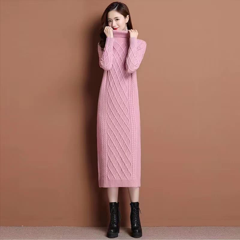 【骨格ストレート】立体ダイヤ柄編みタートルネックニットワンピース