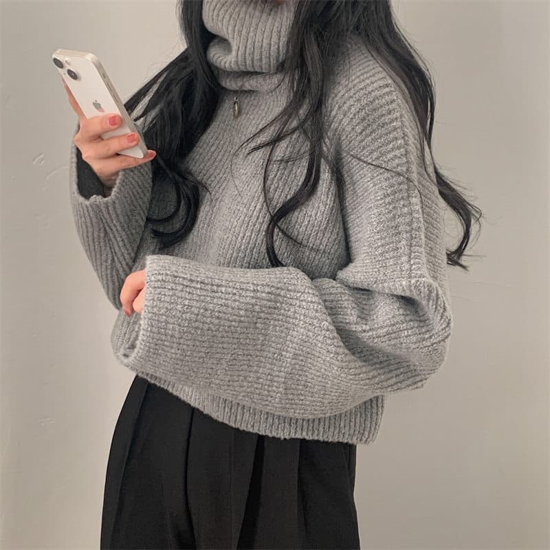 ゆったりシルエット畦編みタートルネックセーター