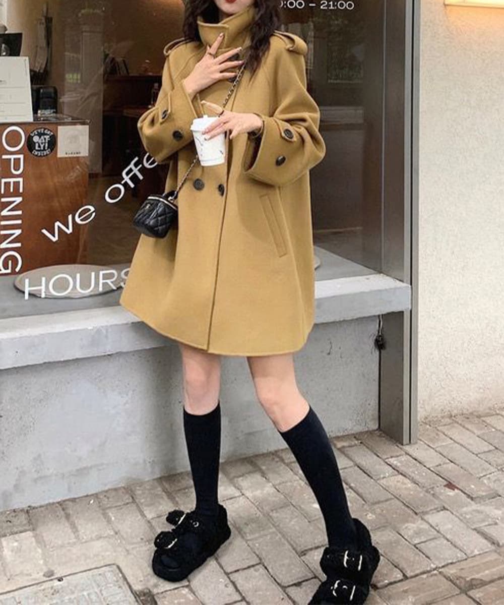 タートルネック襟ダブルボタンミディ丈コート