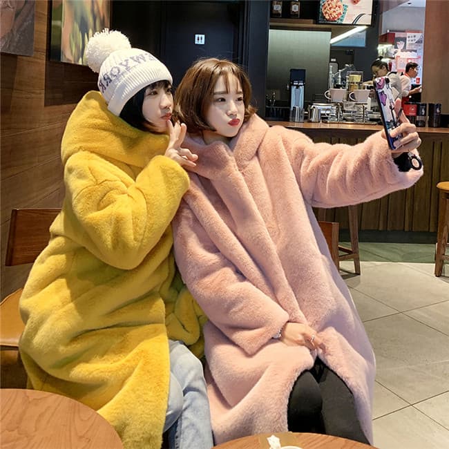 もこもこボリュームフード付きロングコート