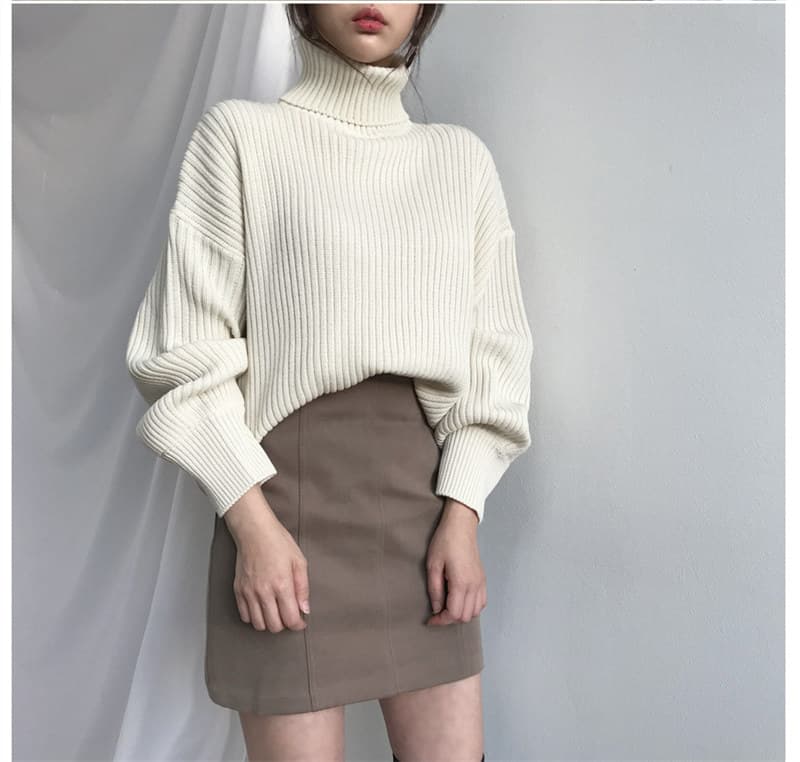 立体リブ編みゆったりシルエットタートルネックニット　レディース