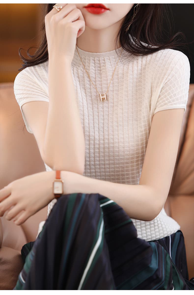 タートルネック リブ編み半袖シャツ　夏　ハイネック　綺麗系