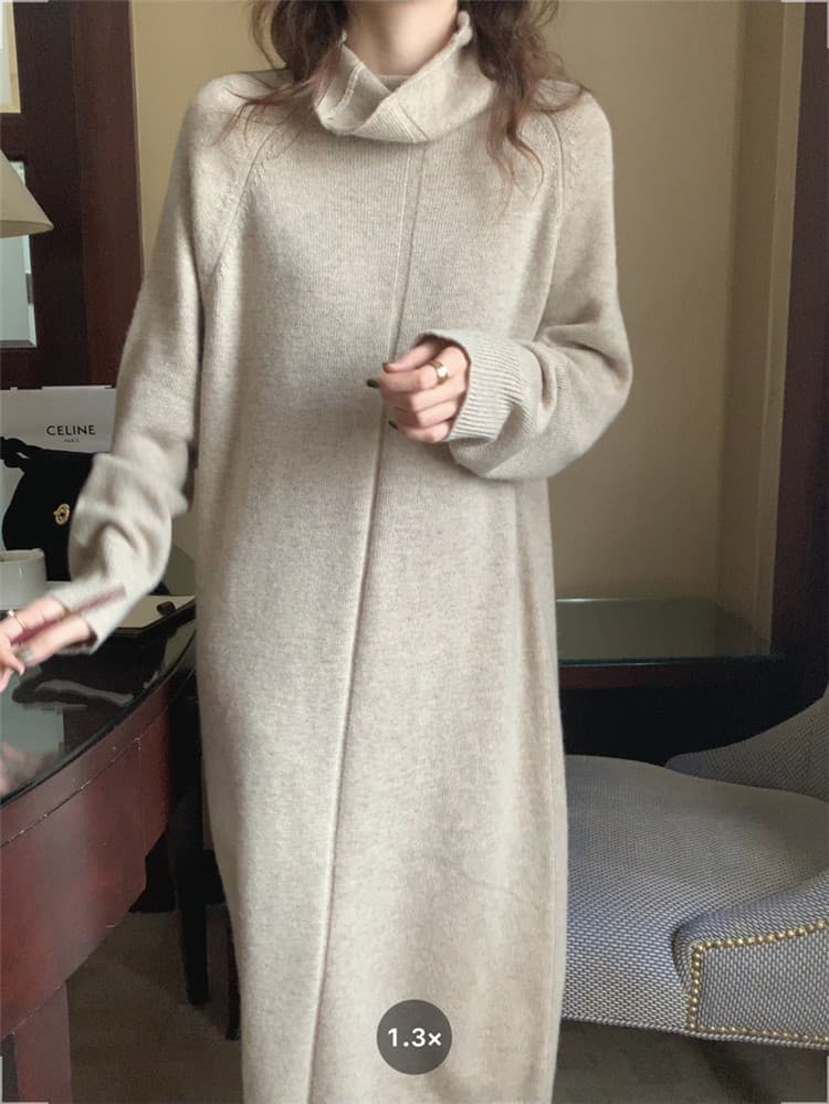 ゆったりニット素材タートルネックロング丈ワンピース