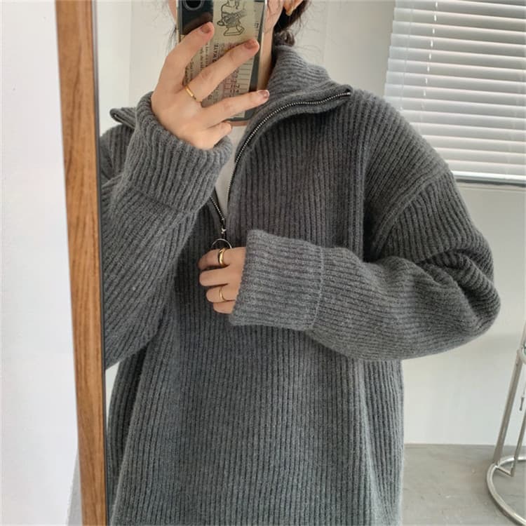 ハーフジップ立ち襟リブ編みタートルネックセーター