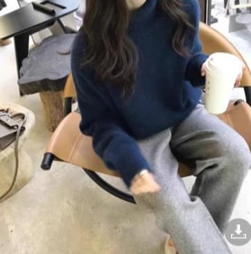 体型カバーゆったりニットタートルネックシャツ レディース　M XL