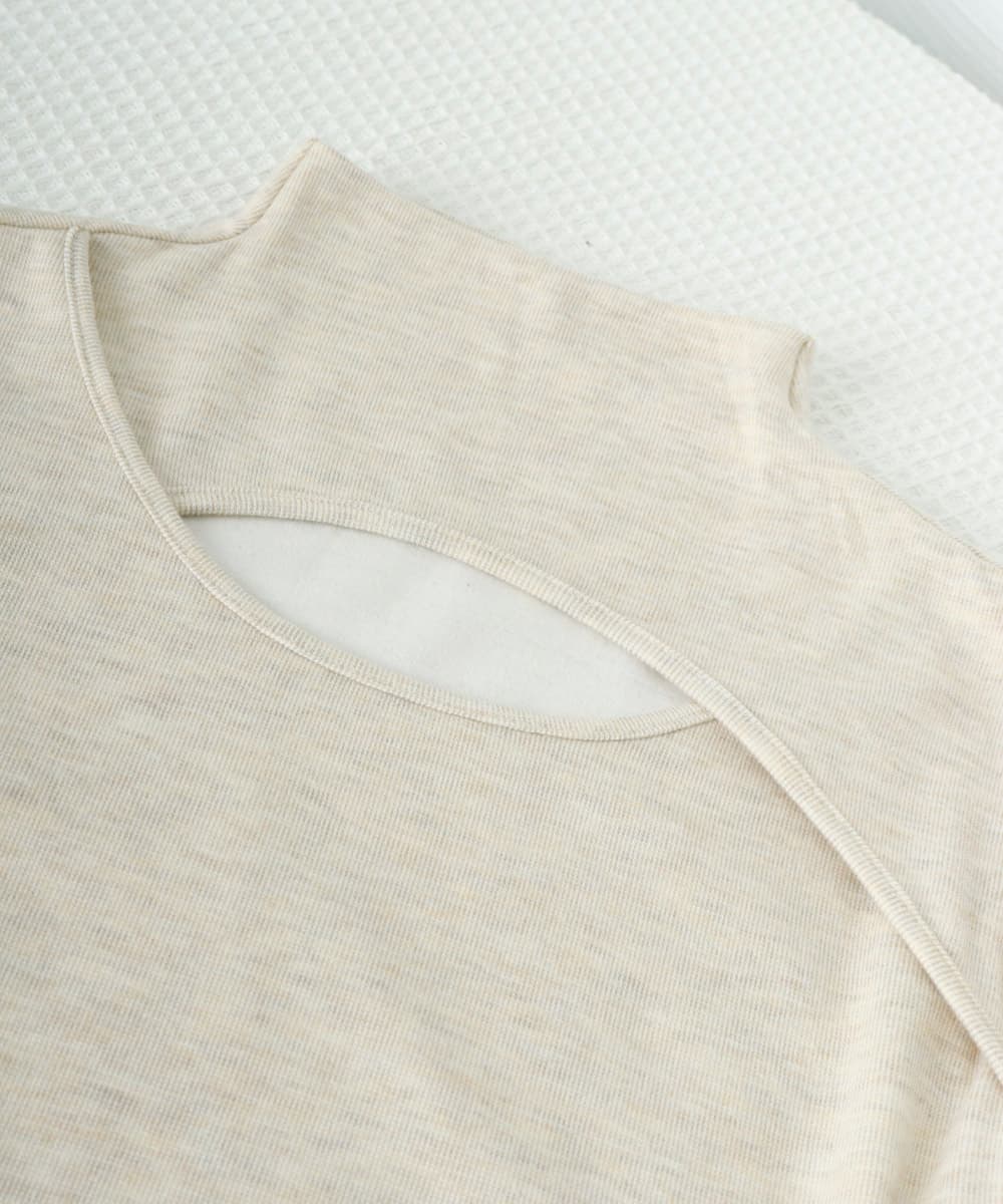 胸元カットアウトデザインタートルネックシャツ M~XL