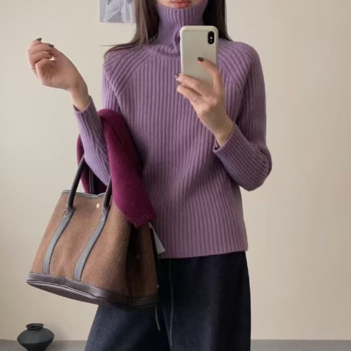 【骨格ウェーブ】縦リブ編みゆったりタートルネックニット